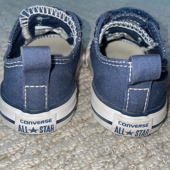 Toddler Chuck Taylor All Star Converse Sneakers - Picture 3 of 9